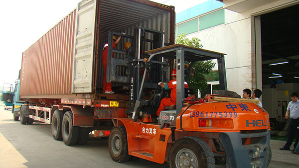 三坐機(jī)搬運(yùn)案例 三坐機(jī)搬運(yùn)案例